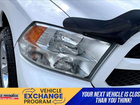 Used 2014 RAM 1500 Express AWD/4WD image 23