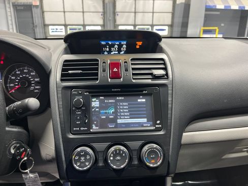 Used 2015 Subaru Forester 2.5i Premium AWD/4WD image 26