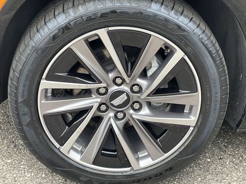 Used 2026 Cadillac Vistiq Sport w/ LPO, Floor Liner Package AWD/4WD image 40