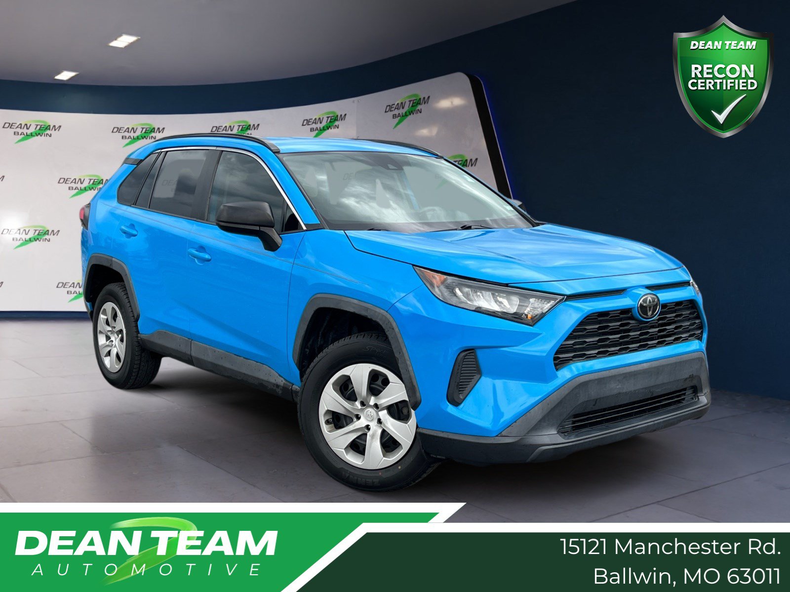 Used 2019 Toyota RAV4 LE FWD image 1