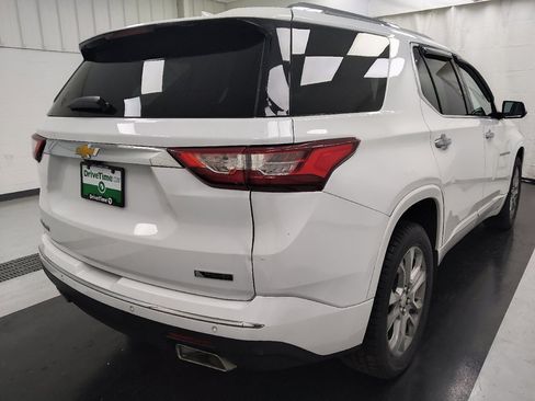 Used 2018 Chevrolet Traverse Premier w/ Driver Confidence II Package FWD image 9