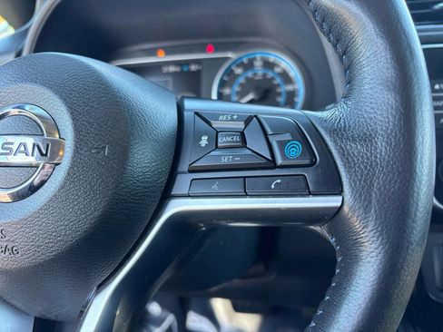 Used 2022 Nissan Leaf SV Plus image 17
