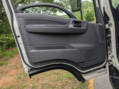 New 2025 Chevrolet Low Cab Forward 4500 XD RWD image 9