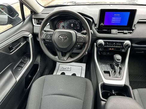 Certified 2023 Toyota RAV4 LE AWD/4WD image 19