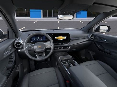 New 2026 Chevrolet Equinox LT w/ Convenience Package II AWD/4WD image 15