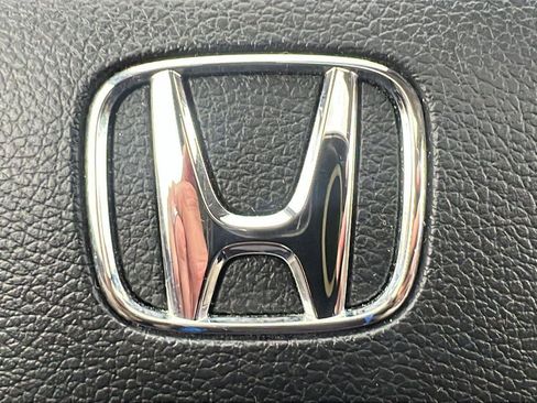 Certified 2018 Honda CR-V Touring image 33