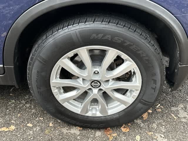 Used 2017 Nissan Rogue SV w/ SV Premium Package AWD/4WD image 5