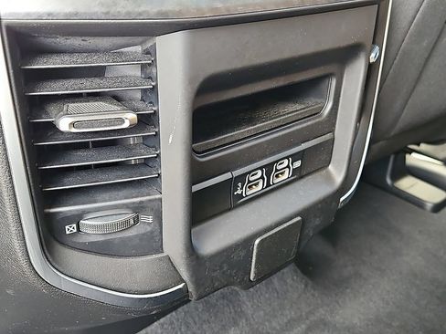 Used 2019 RAM 1500 Big Horn AWD/4WD image 26
