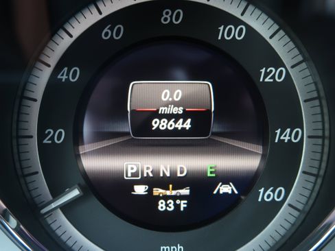 Used 2013 Mercedes-Benz E 550 Coupe w/ Premium 2 Pkg image 29