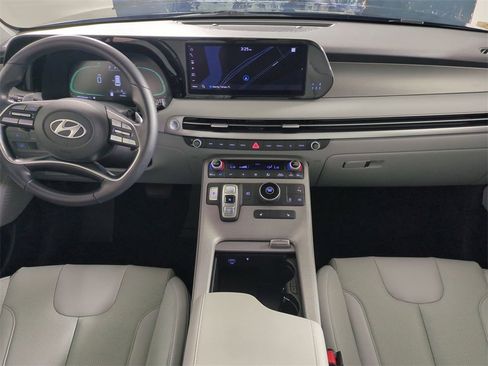Certified 2024 Hyundai Palisade SEL image 19