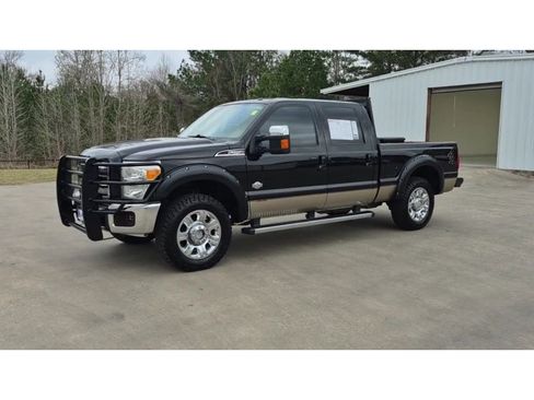 Used 2013 Ford F250 King Ranch w/ King Ranch w/Chrome Pkg image 4