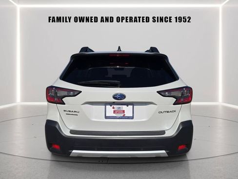 Used 2024 Subaru Outback Limited AWD/4WD image 4