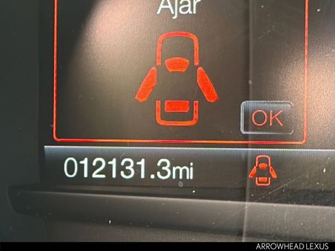 Used 2024 Ford Edge Titanium image 11