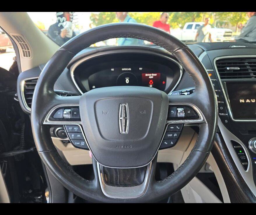 Used 2019 Lincoln Nautilus Reserve FWD image 4
