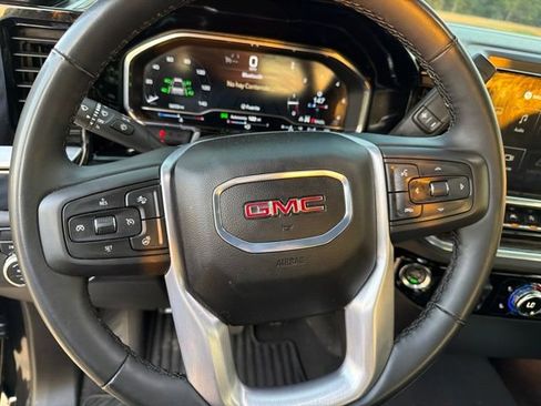 Used 2025 GMC Sierra 1500 Elevation AWD/4WD image 13