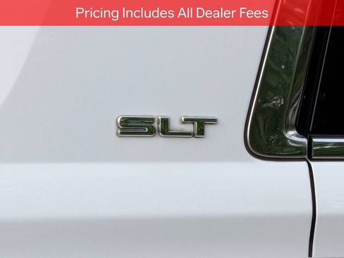 Used 2020 GMC Yukon SLT w/ Premium Edition AWD/4WD image 8