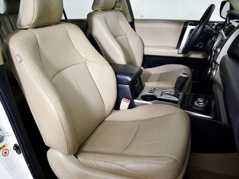 Used 2013 Toyota 4Runner Limited image 37