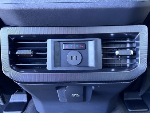 New 2026 Ford F250 Platinum w/ FX4 Off-Road Package image 23