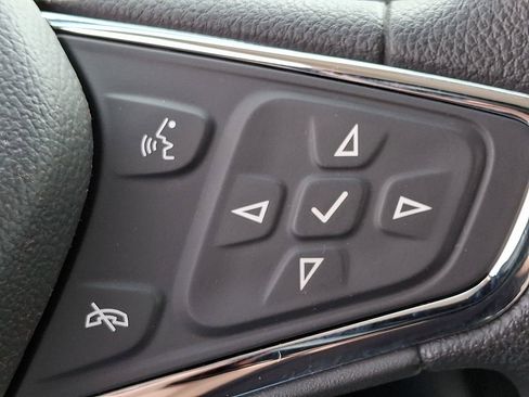 Used 2017 Chevrolet Cruze LT w/ Convenience Package image 21