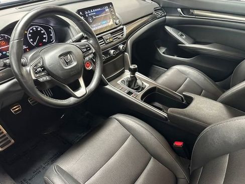 Used 2019 Honda Accord Sport image 10