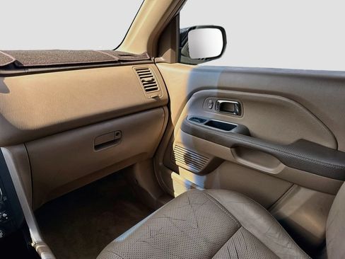 Used 2004 Honda Pilot EX image 26