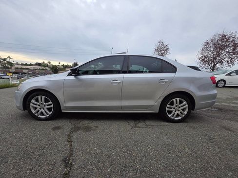 Used 2013 Volkswagen Jetta S image 19