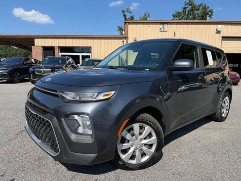 Used 2020 Kia Soul LX FWD image 1