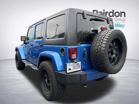 Used 2016 Jeep Wrangler Unlimited Sahara AWD/4WD image 9