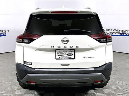 Used 2023 Nissan Rogue SL w/ SL Premium Package image 4