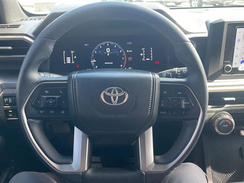 Used 2026 Toyota 4Runner SR5 AWD/4WD image 19