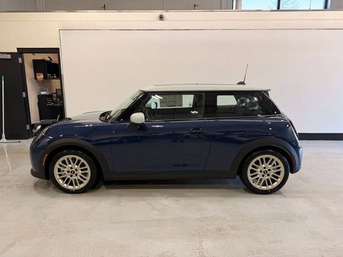 New 2026 MINI Cooper S image 2
