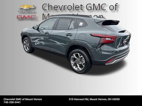 New 2025 Chevrolet Trax LT image 3