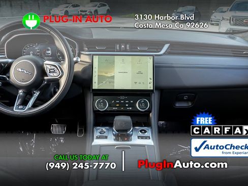 Used 2021 Jaguar F-PACE SVR image 23