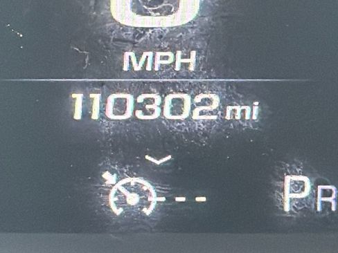 Used 2017 Chevrolet Suburban Premier image 26