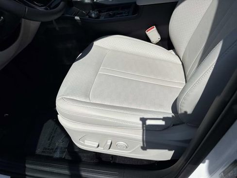 Used 2025 Kia Sorento EX w/ EX Panoramic Sunroof Package image 15