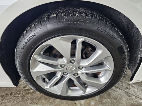 Used 2018 Honda Accord LX image 9