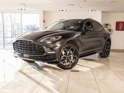 Used 2025 Aston Martin DBX 707 image 1