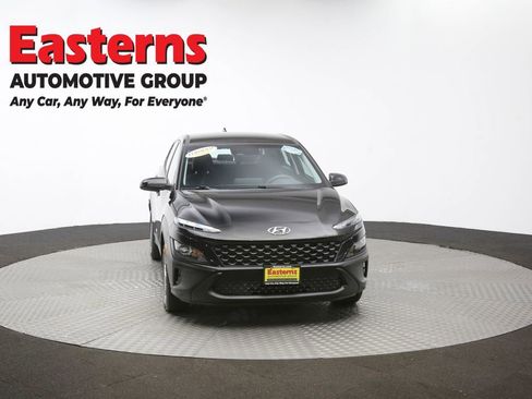Used 2022 Hyundai Kona SE w/ Winter Weather Package image 50