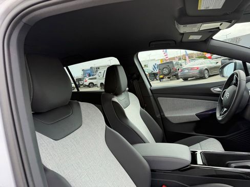 New 2026 Volkswagen ID.4 Pro RWD image 19