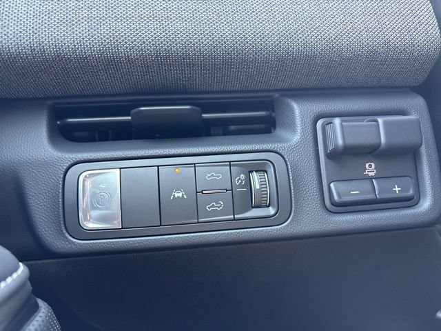 New 2026 GMC Sierra EV Elevation AWD/4WD image 38