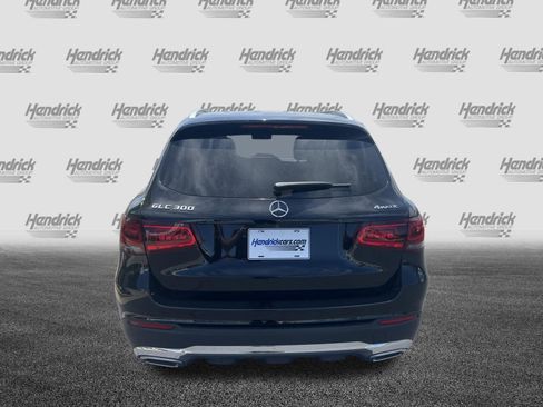 Used 2021 Mercedes-Benz GLC 300 4MATIC image 9
