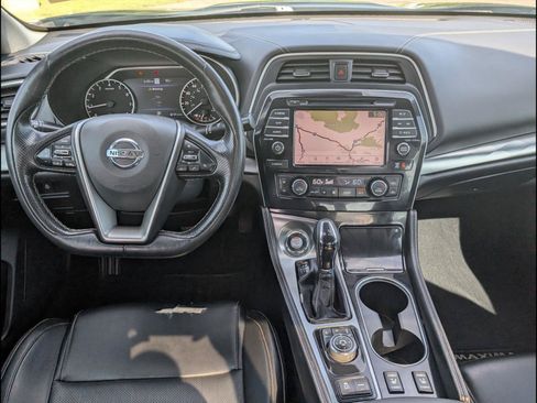 Used 2020 Nissan Maxima 3.5 SL w/ Floor Mat Group FWD image 9