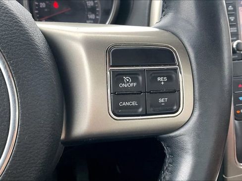 Used 2012 Jeep Grand Cherokee Overland w/ Mopar Chrome Edition Group image 19