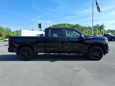 Used 2024 Chevrolet Silverado 1500 RST w/ Z71 Off-Road Package AWD/4WD image 6