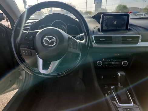 Used 2015 MAZDA MAZDA3 s Touring w/ Appearance Package image 6