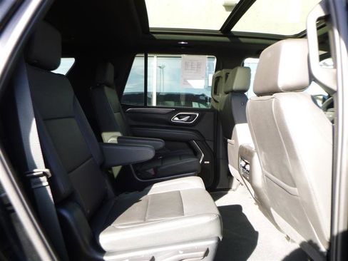 Used 2023 Chevrolet Tahoe Z71 w/ Z71 Off-Road Package image 9