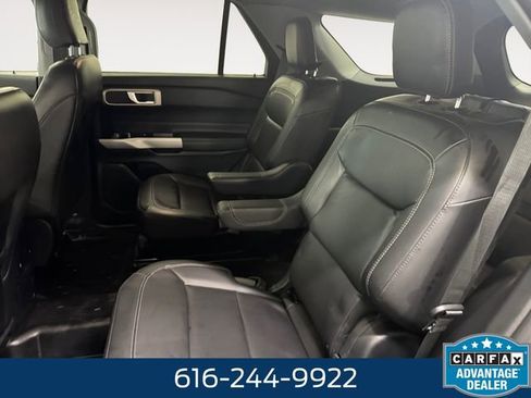 Used 2023 Ford Explorer XLT w/ Equipment Group 202A AWD/4WD image 21