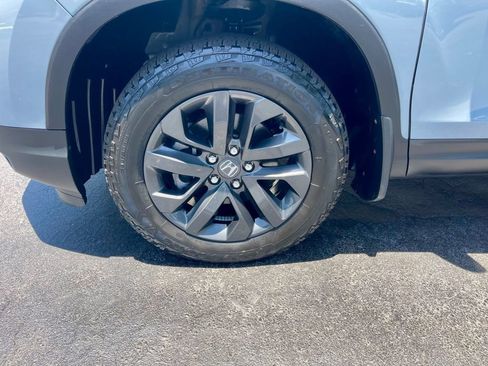 Used 2023 Honda Ridgeline Sport image 8