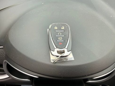 Used 2023 Chevrolet Malibu LT FWD image 32