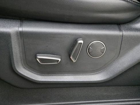 Used 2019 Ford F150 Raptor w/ Equipment Group 802A Luxury image 16